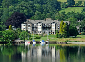 Inn on the Lake